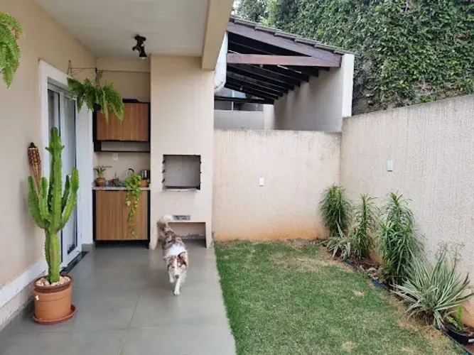 Casa com 3 dormitórios para alugar, 100 m² por R$ 5.150,00/mês - Jardim Maria Trindade - S