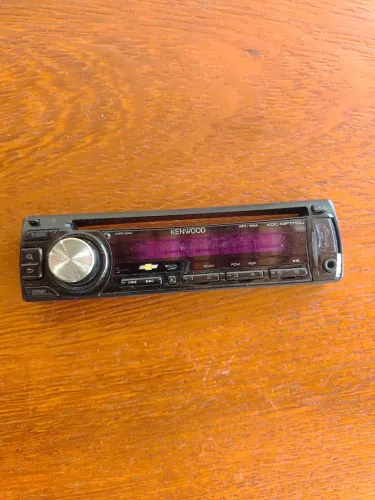 Frente som automotivo Kenwood-GM
