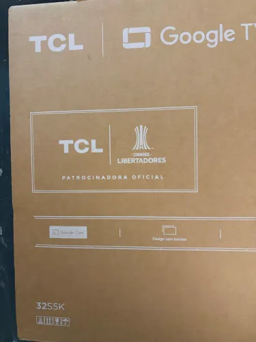 Tv 32 TCL Smart nova na caixa