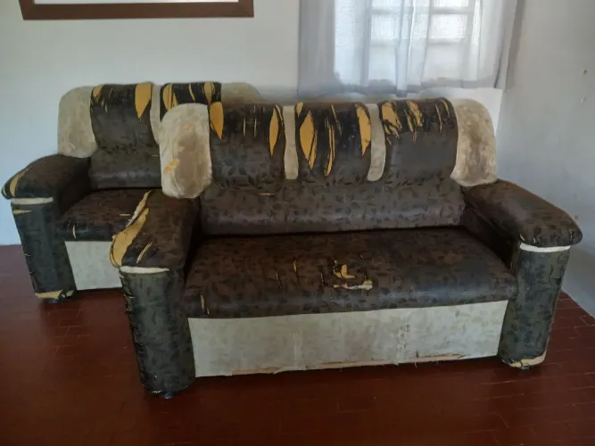 Dois sofa 