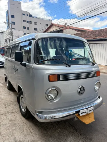Volkswagen Kombi Standard/ Luxo/ Serie Prata 2006