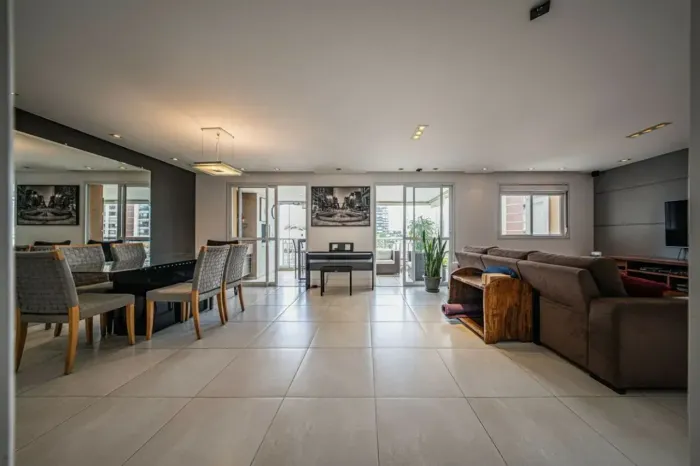 Apartamento à Venda Na Vila Mariana Com 3 Suítes e 3 Vagas - Varanda Gourmet
