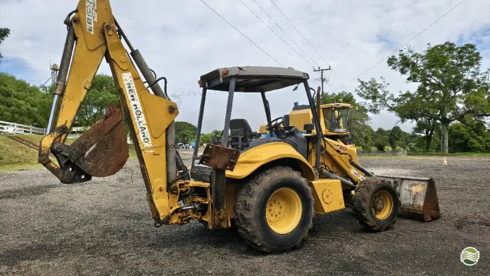 NEW HOLLAND LB90 2010/2010