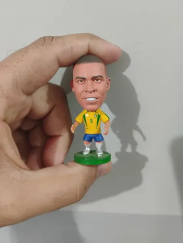 Mini craque Ronaldo cascão 2002