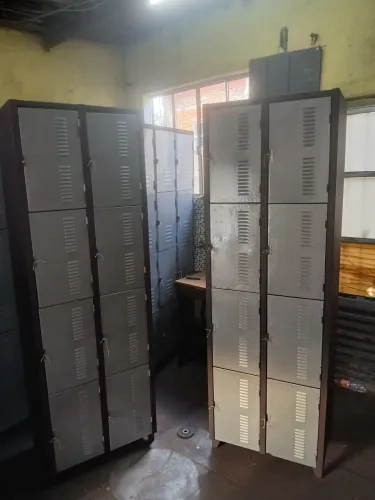 ARMÁRIOS VESTIÁRIOS REFORMADO 8 PORTAS 