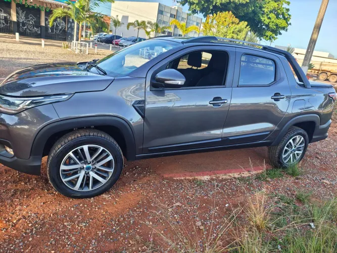 Fiat Strada Volcano 1.3 Flex 8V CD 2024