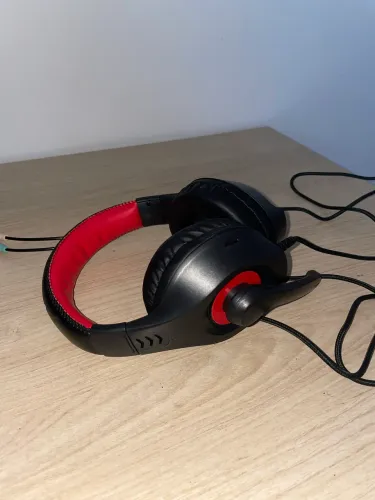 Fone de ouvido gamer