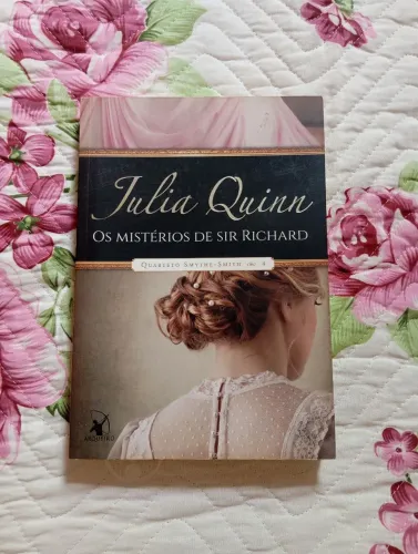 Livro novo Os mistérios de Sir Richard de Julia Quinn