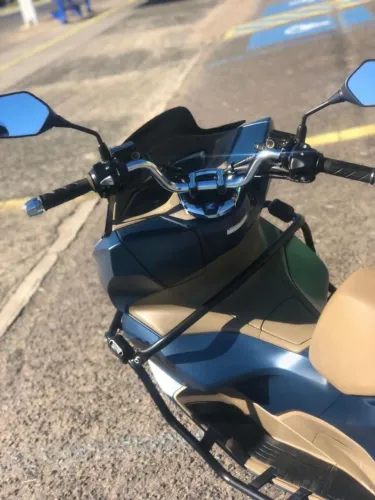 PCX DLX ABS