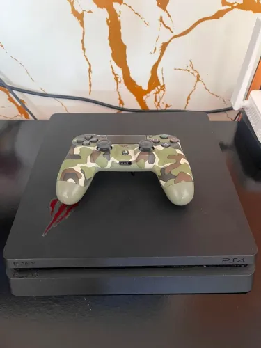 PS4 slim
