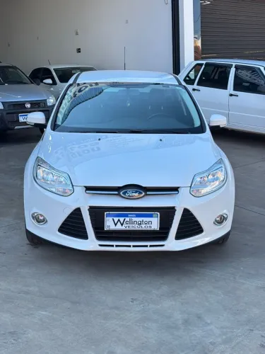 Ford Focus Sedan 2.0 16v/2.0 16V Flex 4P Aut. 2015