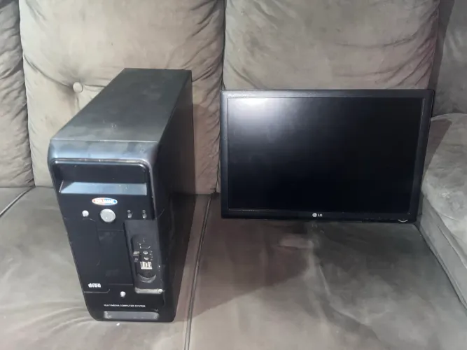 PC Antigo , 1GB de RAM, 160 GB de amarzenamento!