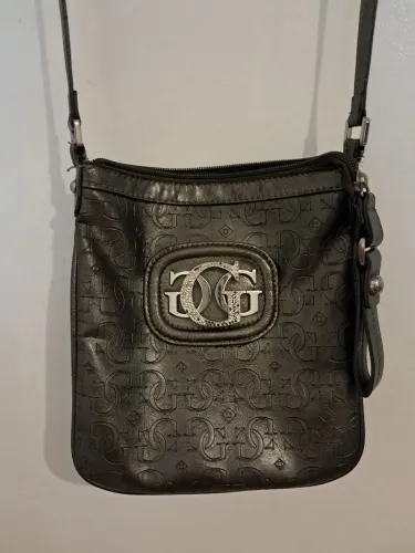 Bolsa Guess crossbody prateada
