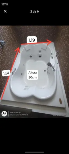 Banheira de hidromassagem completa vai com a bomba incluso, perfeita e linda demais.