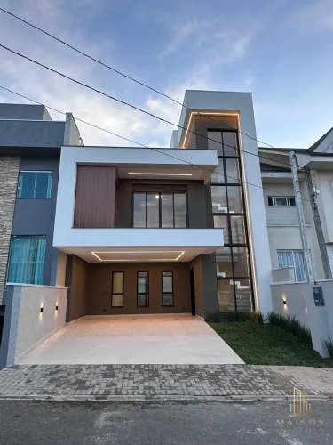 Casa em Condomínio no Cachoeira Curitiba/PR