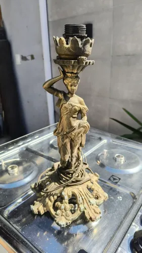 Abajur Estátua Antiga