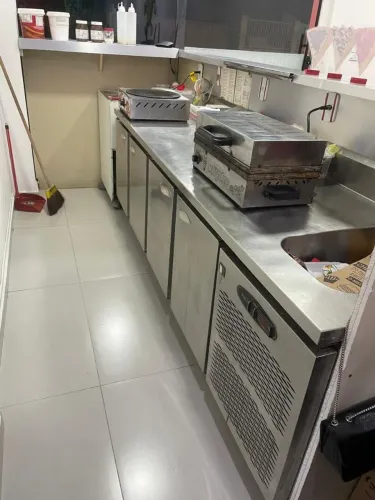 FREEZER GELANDO MUITO DE INOX COM PIA 