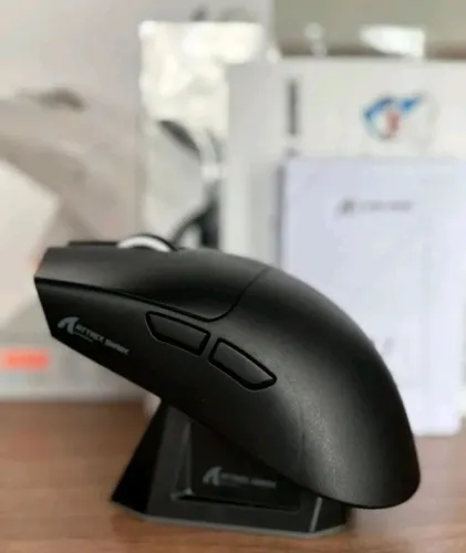 Mouse Attack Shark X11 Novo com Dock de Carregamento 