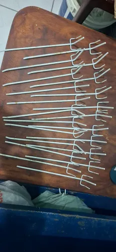 Gancho para expositor/tela