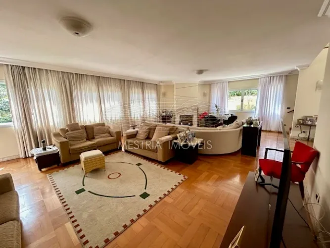 Casa em condominio no Morumbi!