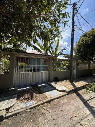 Casa em Conjunto no Coroado para Locação