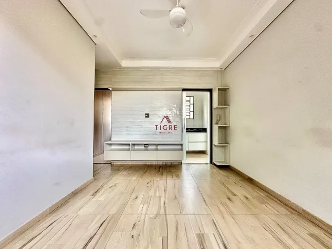 Apartamento com 2 Quartos à Venda, 50m²