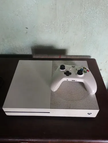 Xbox One S