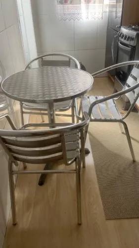 Mesa de Alumínio
