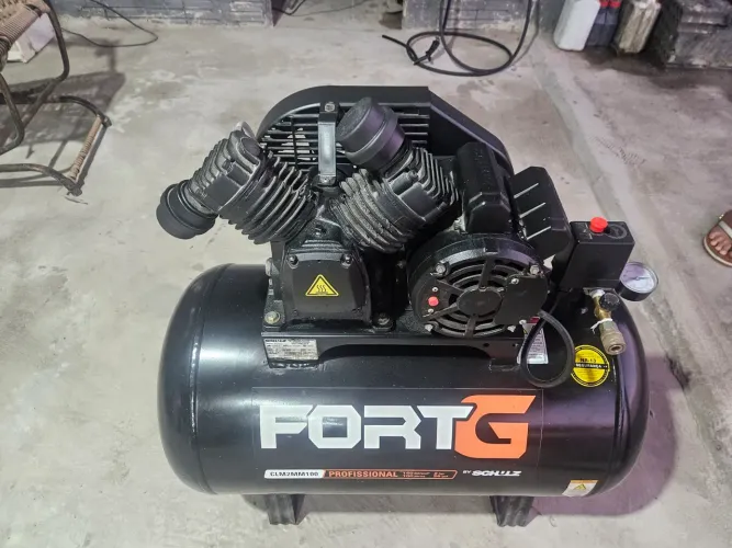 Vendo esse compressor novo