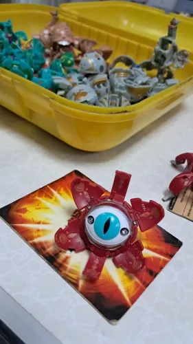 Bakugan Tentaclear pyrus 