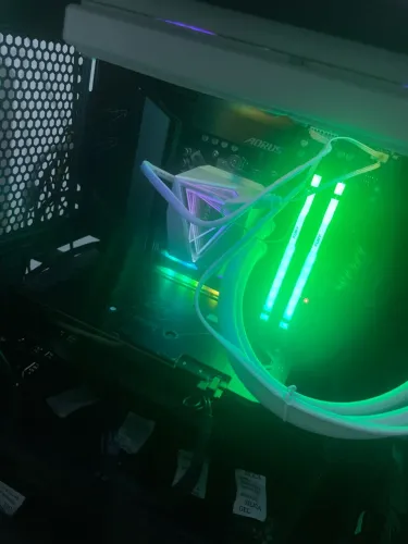 AMD Ryzen 9 7900X3D 