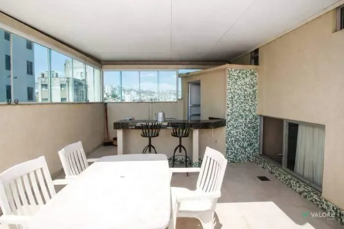 Cobertura triplex à venda, 3 quartos, 168m² de área no Santo Antônio.