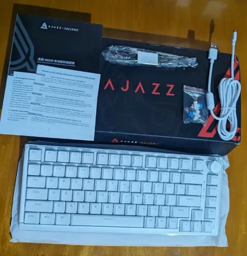 Teclado Mecânico Ajazz Ak820 COM FIO 75% BRANCO