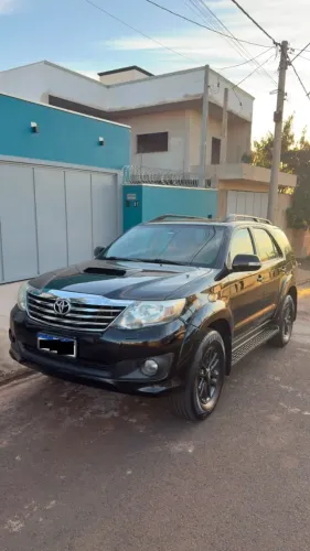 Toyota Hilux SW4 SRV D4-d 4X4 3.0 TDI Dies. AUT 2012