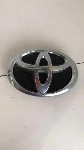 Emblema Toyota Original Grade/Porta-Malas - Cromado Preto