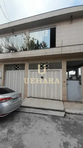 Sobrado de 3 dormitórios em ótimo estado para alugar na Vila Penteado!