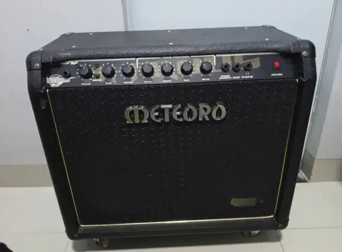 caixa de som amplicador meteoro nitrous g100