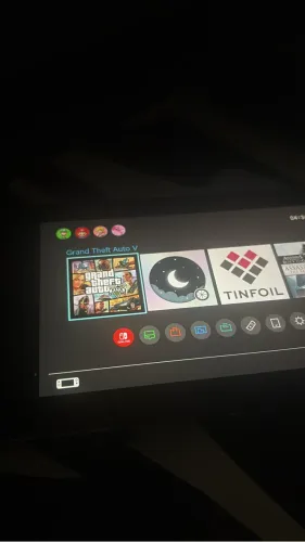 NINTENDO SWITCH desbloqueado ( original e desbloqueado usáveis alternando quando quiser )