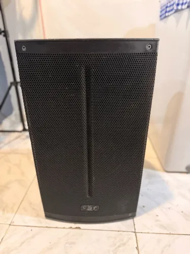 Vendo caixas de som FBT112 E MJ 15