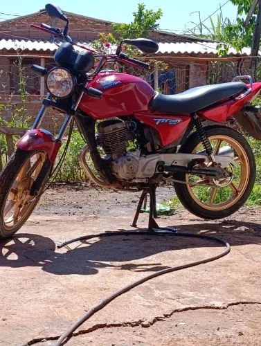 Cg Titan KS 150 em perfeito estado não bate não fuma motor está top