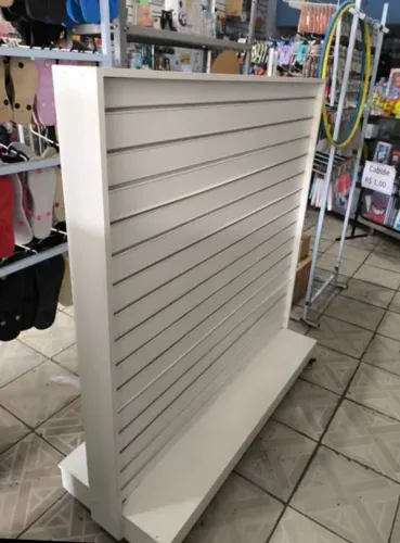 Gôndola de Painel Canaletado