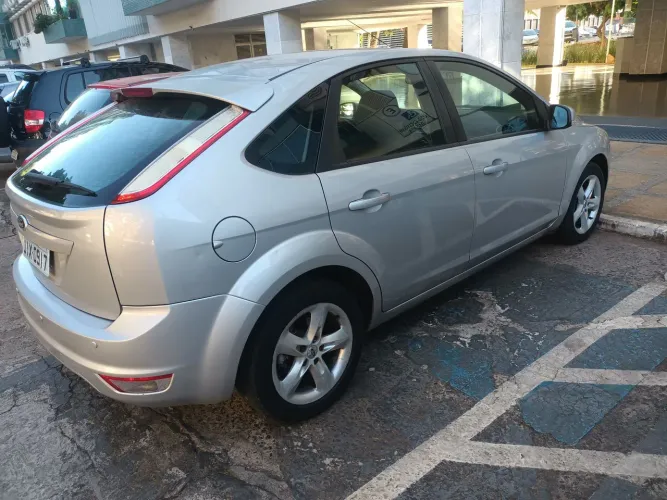Ford Focus 1.6 S/se/se Plus Flex 8v/16v 5P 2011
