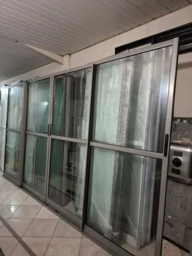 Porta Balcão 4 folhas alumínio alto padrão 3,37m x 2,10m