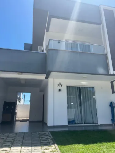 Sobrado a Venda em Bombas (Bombinhas SC)