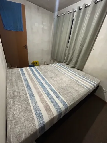 Doa-se cama de casal box