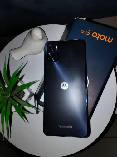 Celular Motorola E 22