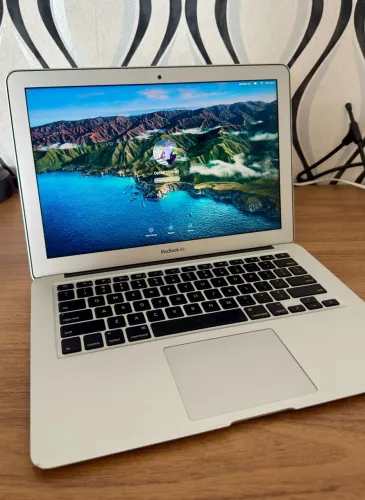 MacBook Air 13 2015 i5 8GB 256GB SSD