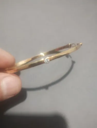 Majestoso bracelete ouro 18k 10.1 gramas com diamante de 10 pontos