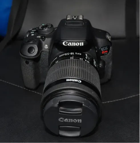 Câmera Fotográfica Canon Rebel T5i