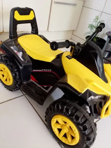 Carro elétrico infantil controle remoto